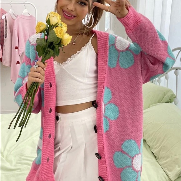 Flower cardigan sweater pink button v-neck NEW NWT - Picture 3 of 8